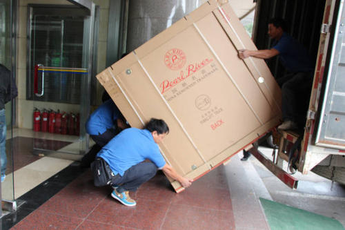 锡林浩特钢琴贵重工艺品无忧运
